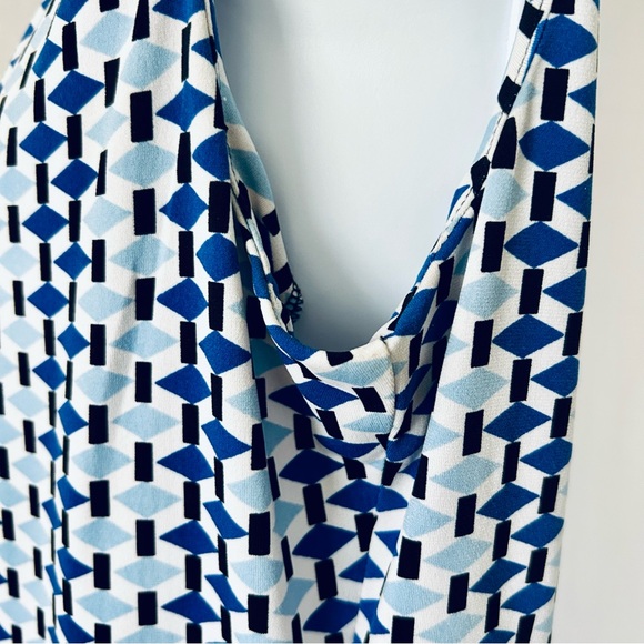 Calvin Klein Sleeveless Blouse Size PM - Picture 7 of 9